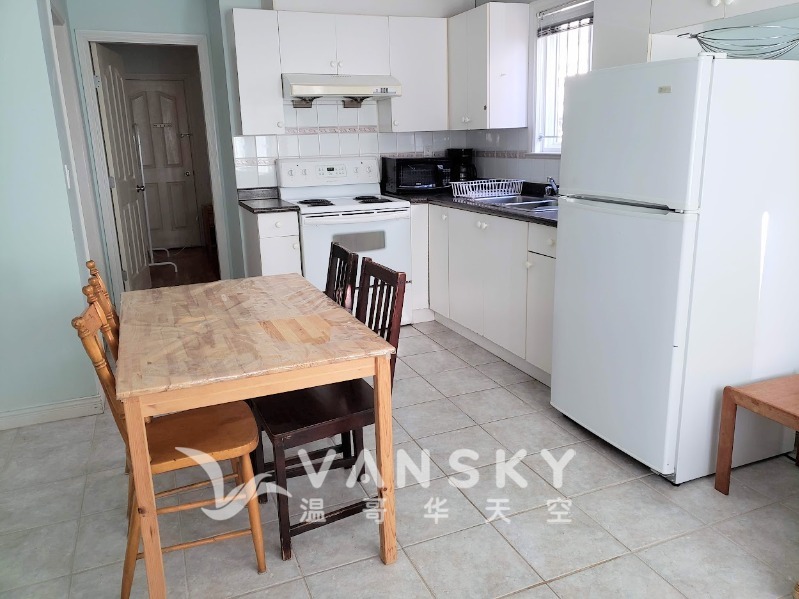 250316232626_Unit Kitchen 2.jpg